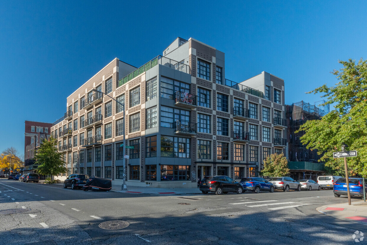 93 Linden St, Brooklyn, NY 11221 - Apartments in Brooklyn, NY ...