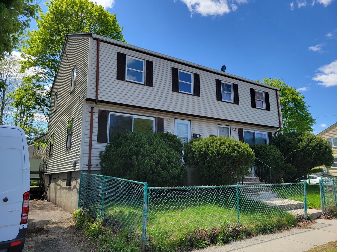 3 Madison Ave Unit 3, Watertown, MA 02472 Apartments in Watertown, MA