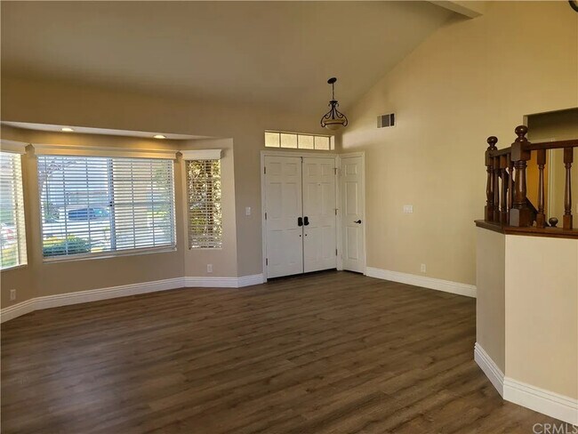 Building Photo - 28235 Tamarack Ln