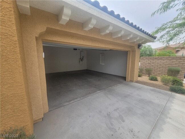 Building Photo - 11885 Tevare Ln