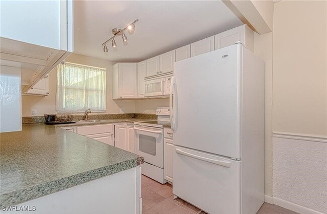 Building Photo - 4290 Gulfstream Dr