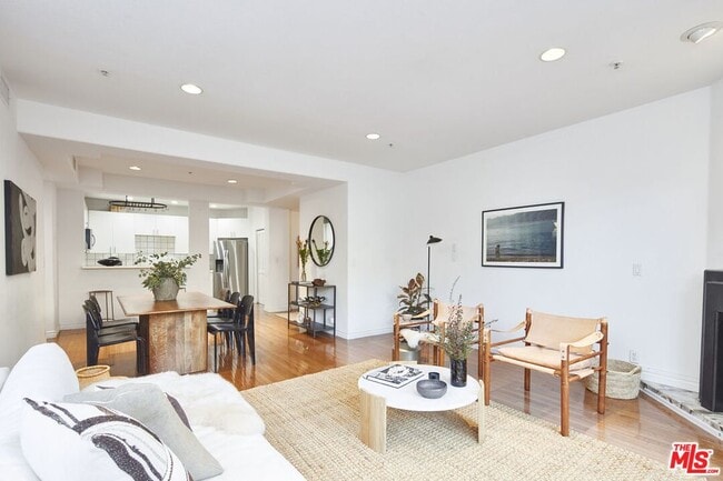Building Photo - 3460 S Centinela Ave