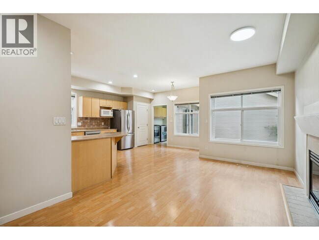 Building Photo - 10526 Odlin Rd