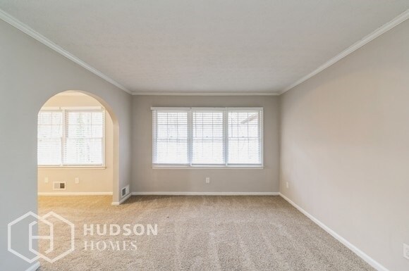 Foto del edificio - NOW AVAILABLE! - 2831 WRIGHT DR SW, ATLANT...