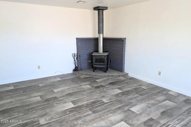 Building Photo - 8156 E Susan Cir