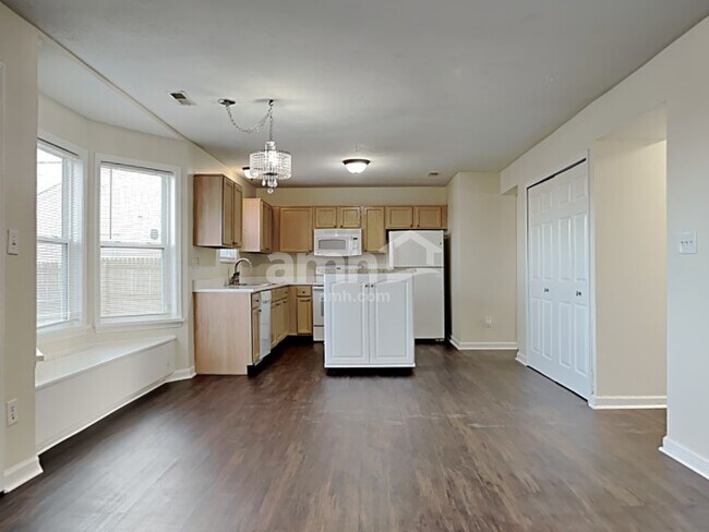 Foto del edificio - 17895 Grassy Knoll Dr