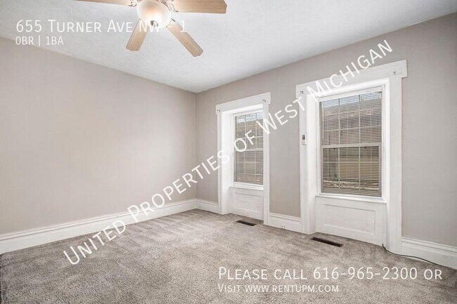 Foto del edificio - Available Now | Studio Apartment in the We...