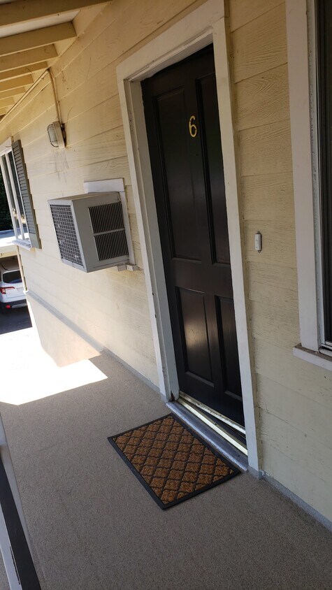 Primary Photo - 14590 Big Basin Way