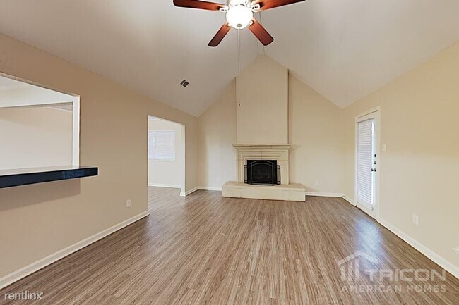 Foto del edificio - 2225 Ridgedale Dr