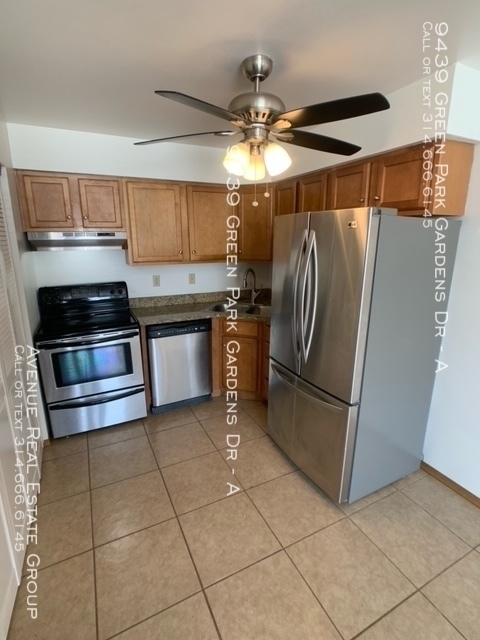 Foto del edificio - 9439 Green Park Gardens Dr