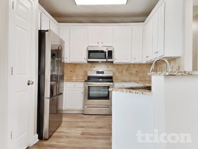 Foto del edificio - 79 Kerrylane Dr