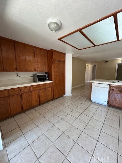 Building Photo - 1569 Ruby Dr