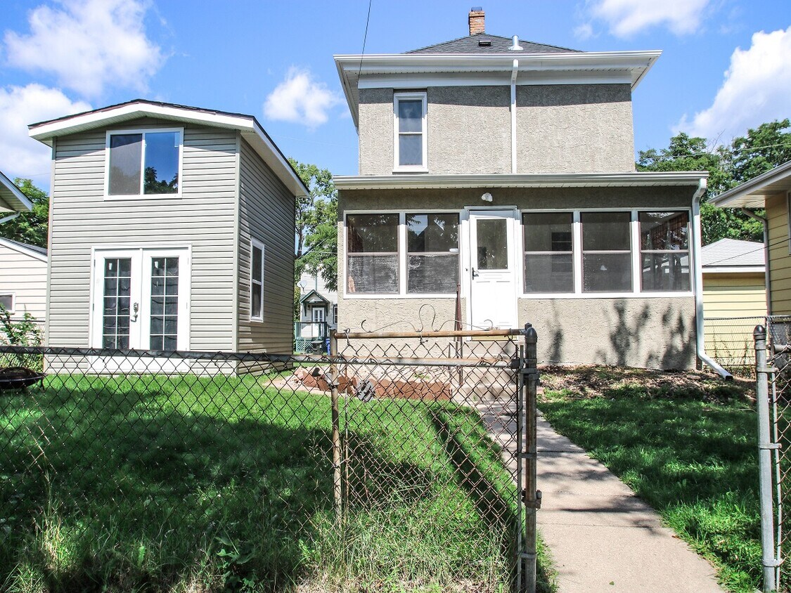 Foto principal - 425 Superior St