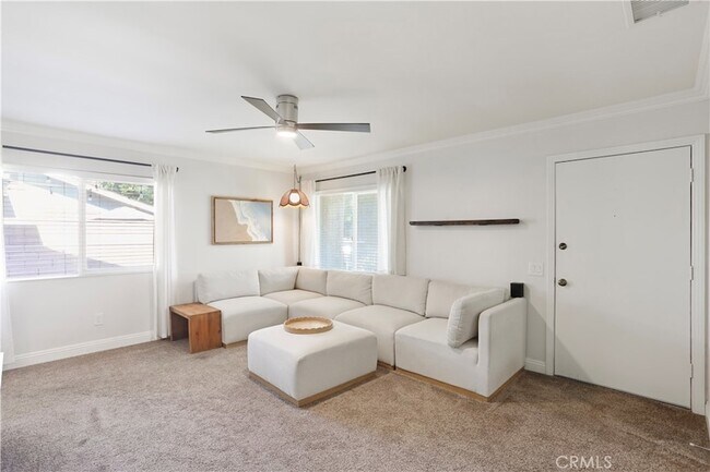 Foto del edificio - 1619 Carmel Cir W