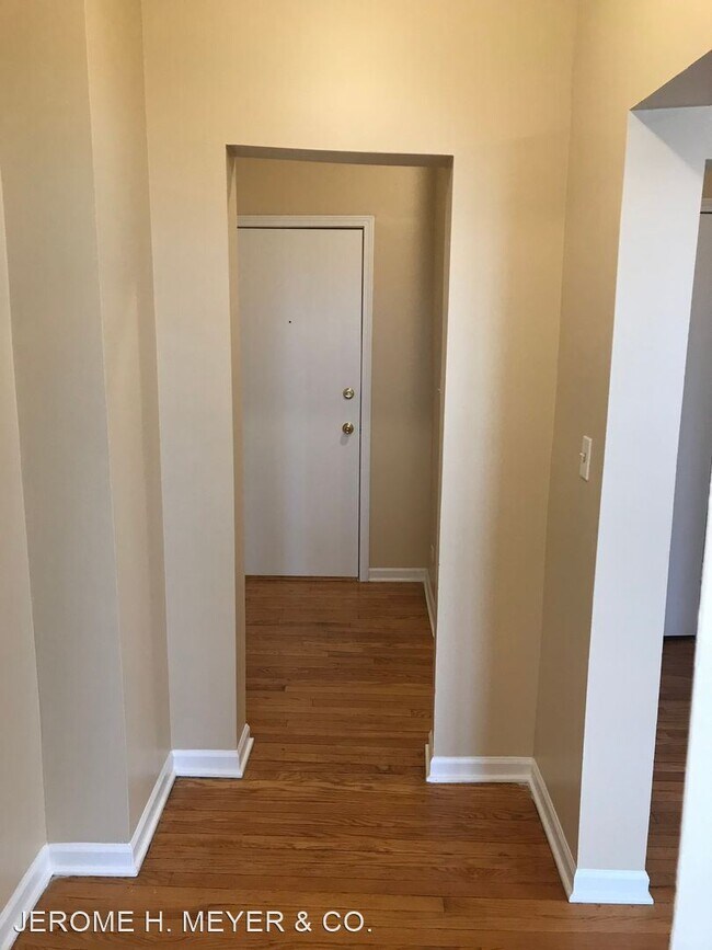 Foto del edificio - 7722 N Marshfield Ave