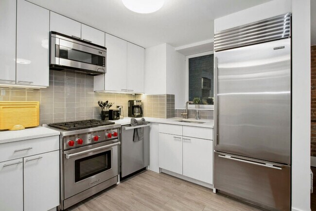 Foto del edificio - 125 E 83rd St