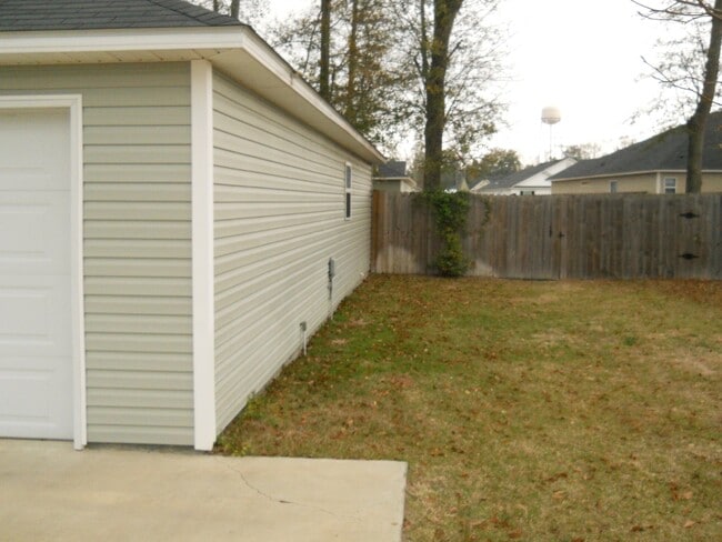 Foto del edificio - 3 Bedroom Home in Hahira!