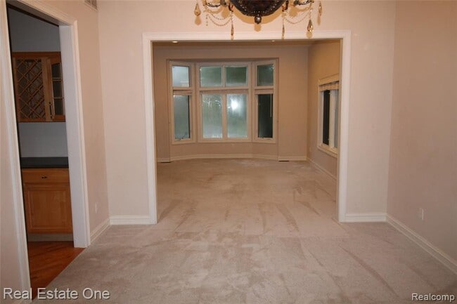Building Photo - 3417 Hidden Oaks Ln
