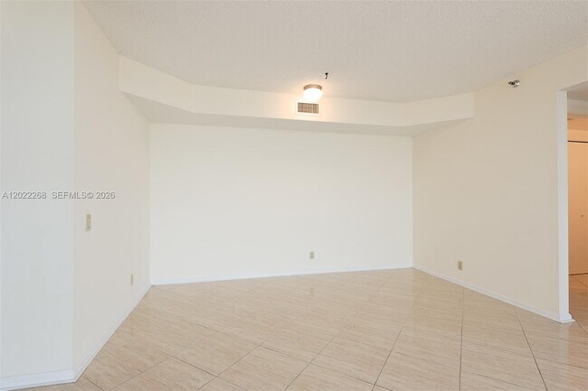 Foto del edificio - 3610 Yacht Club Dr