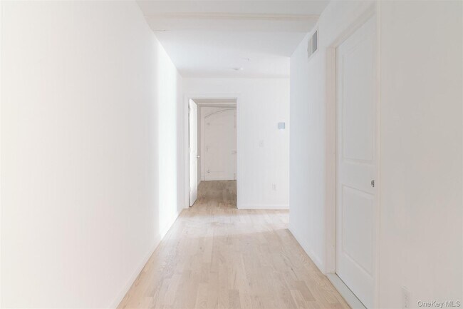 Foto del edificio - 155 River St