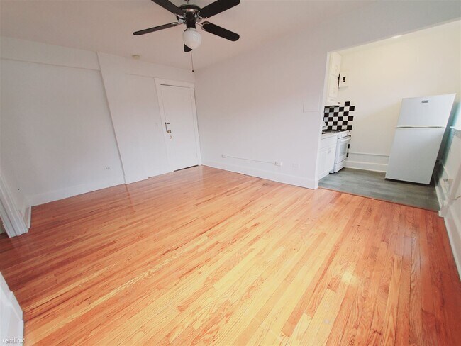 Foto del edificio - Studio, 1 bath Condo - 53 Prospect St Unit 3