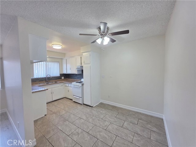 Foto del edificio - 15436 Vanowen St