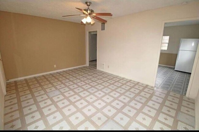 Foto del edificio - 730 Ridgeway Ave