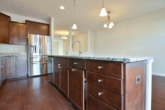 Foto del edificio - 5204 Forest Pines Dr