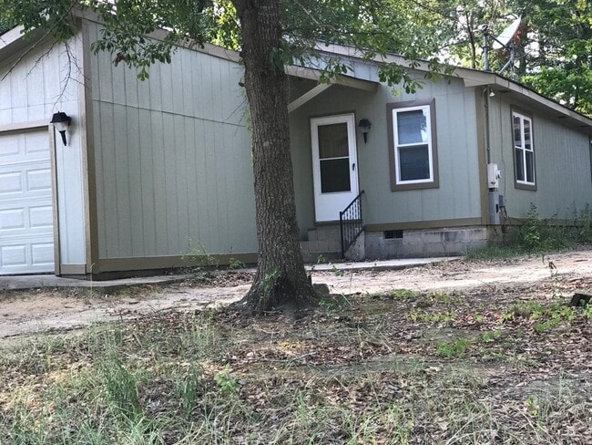 Building Photo - 110 Silas Ct