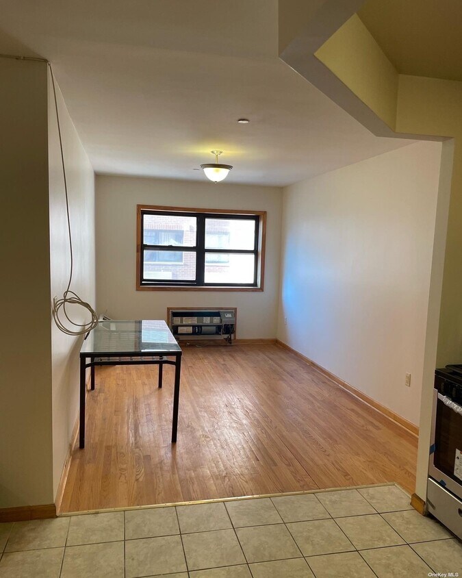 Primary Photo - 46-06 88th St
