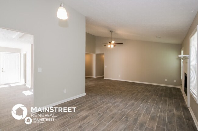 Foto del edificio - 65 Burdell Dr