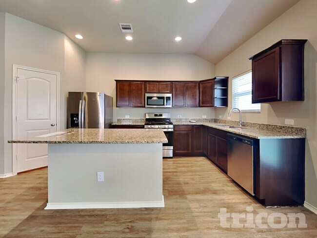 Foto del edificio - 955 Oak Falls Dr