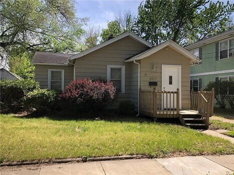 Primary Photo - 2617 Lyon St