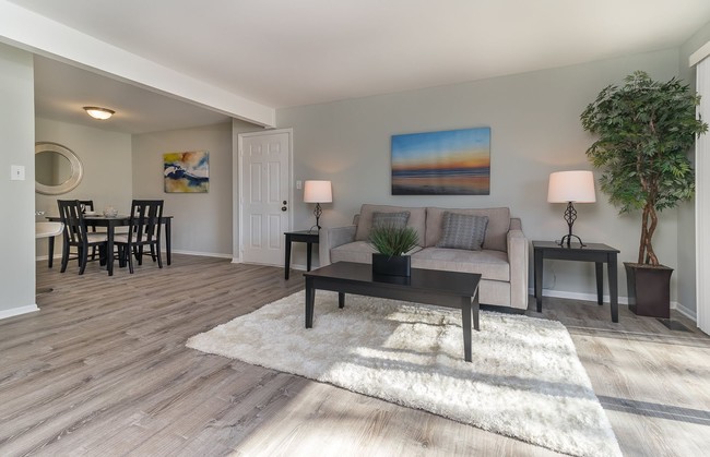 Studio Apartments Crystal Lake Il