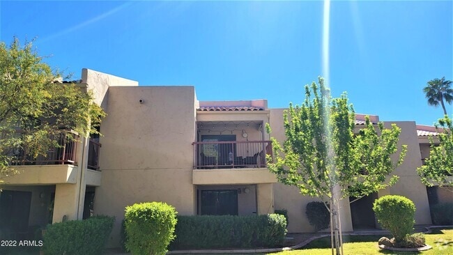 Building Photo - 9345 N 92nd St