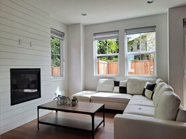 Building Photo - Great Home for rent