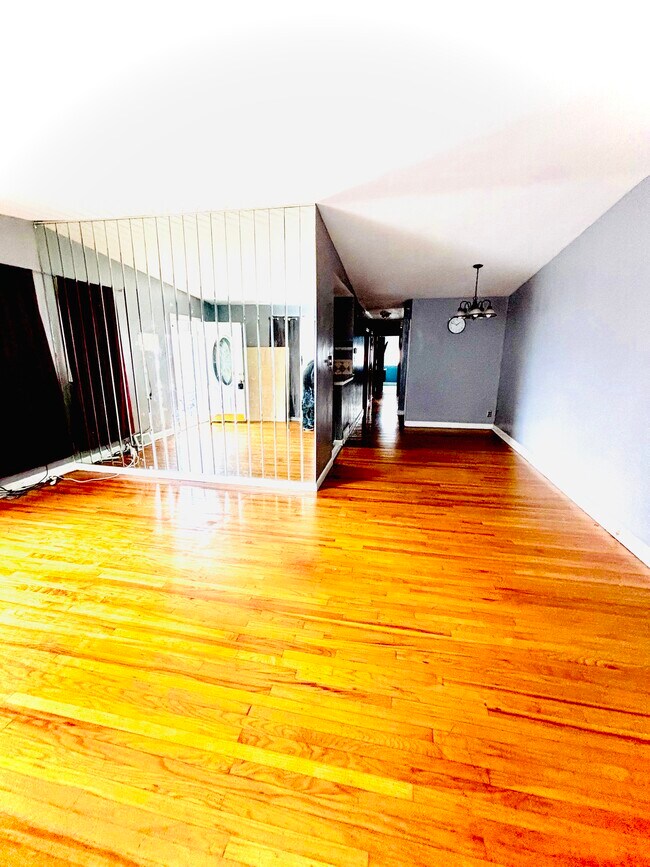 Foto del edificio - 2306 Napfle St