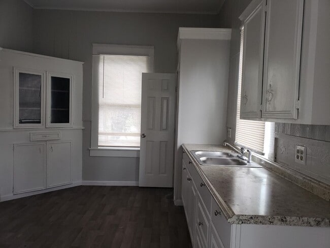 Building Photo - Completely Renovated House with Huge backy...