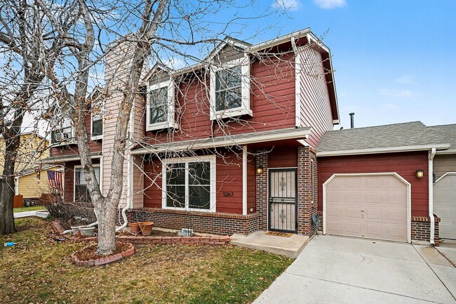 Building Photo - 3 Bedroom 2.5 Bathroom is Old Town Arvada