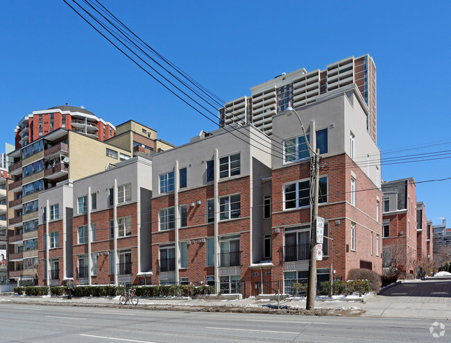 Building Photo - The Central