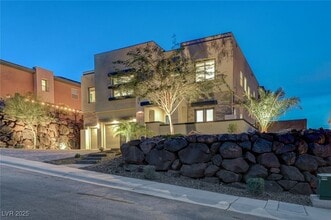 Building Photo - 510 Duvet Ct