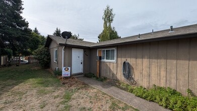 Building Photo - 3106 Brittany Dr