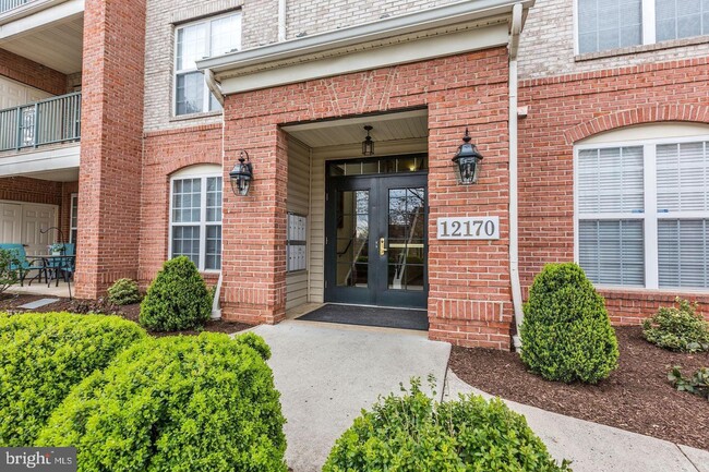 Building Photo - 12170 Abington Hall Pl