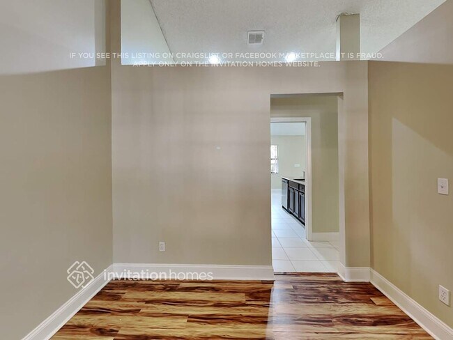 Building Photo - 9152 Southern Orchard Rd N