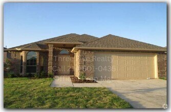 Building Photo - 408 Windridge Dr