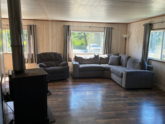 Foto del edificio - 36041 Ohara Rd