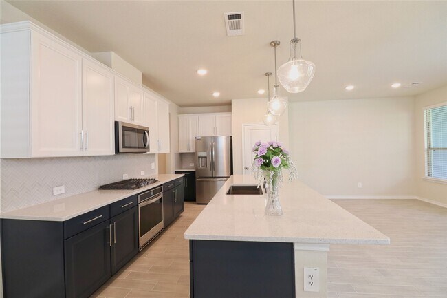 Foto del edificio - 10506 Blankiet Ln.