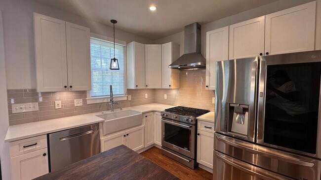 Photo - Stylish 3-Bed, 3.5-Bath Townhome in the He...