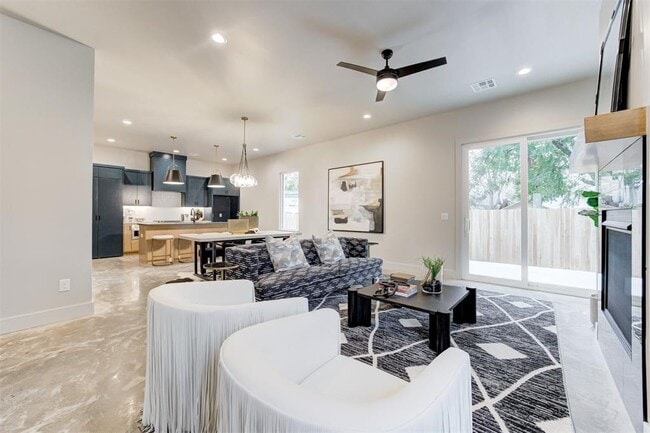 Foto del edificio - 1318 NW 15th St