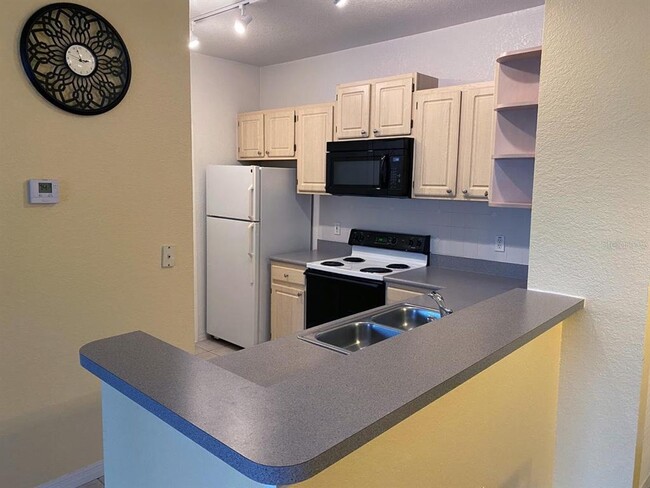 Building Photo - 8819 Dunes Ct